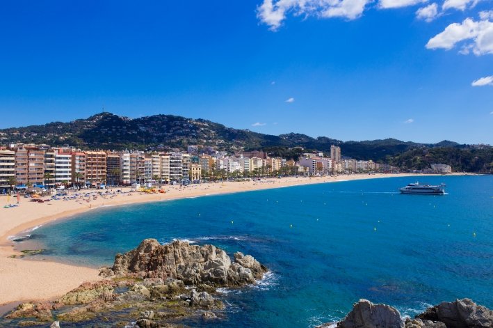 Discover the best beaches and coves in Lloret de Mar