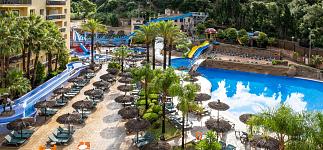 Un hotel divertente con scivoli e un parco acquatico a Lloret de Mar