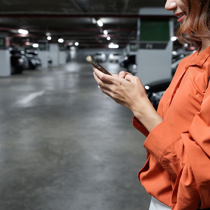 Parking interior: ¡consigue una noche de parking gratis!