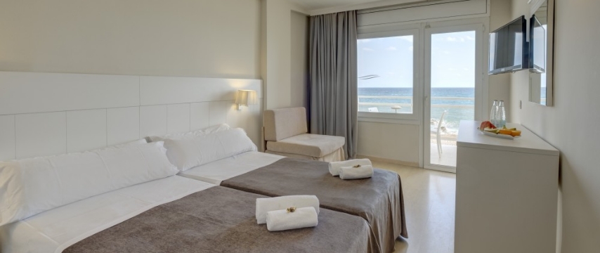 habitacio amb vistes al mar hotel rosamar maxim
