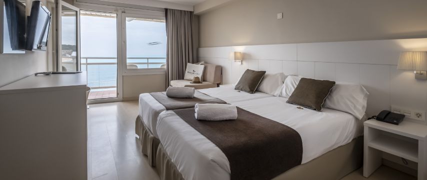 chambre double vue mer hotel rosamar maxim lloret de mar