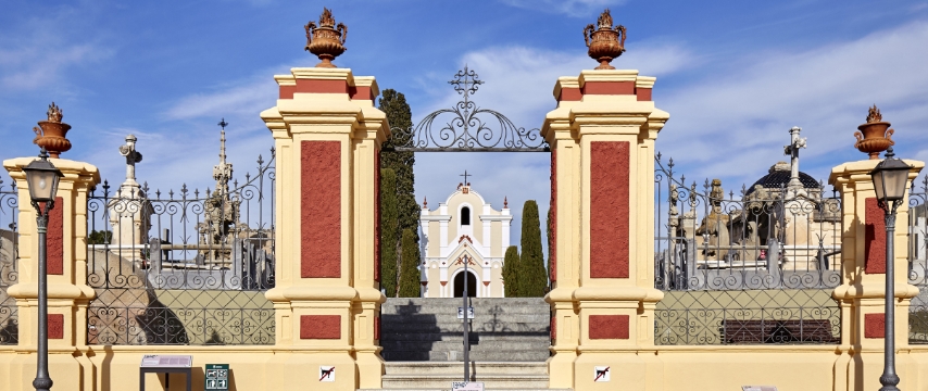 cementiri modernista lloret de mar