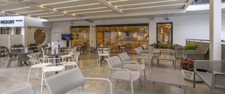 terrassenbar hotel rosamar garden resort lloret de mar