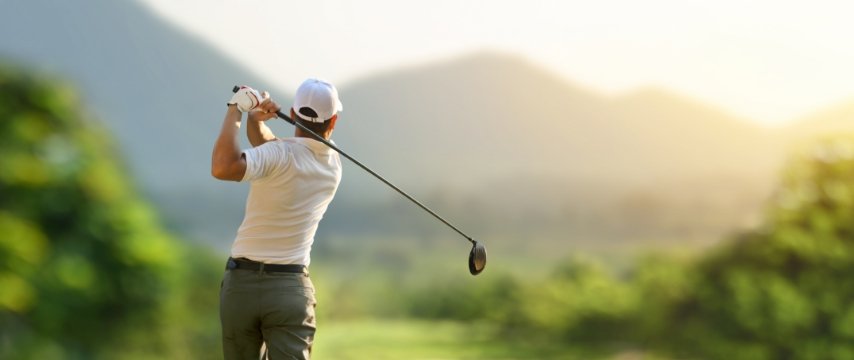 Jugador de golf a la Costa Brava